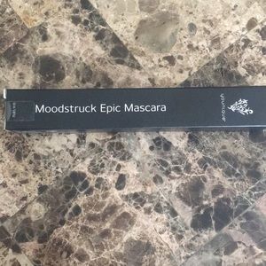 Moodstruck Epic Mascara. New!